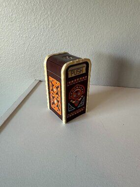 Disney new without tags Polynesian Can Salt Shaker
